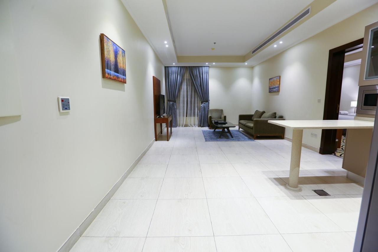 Lotaz Hotel Apartments - Al Salamah Jeddah Exterior photo