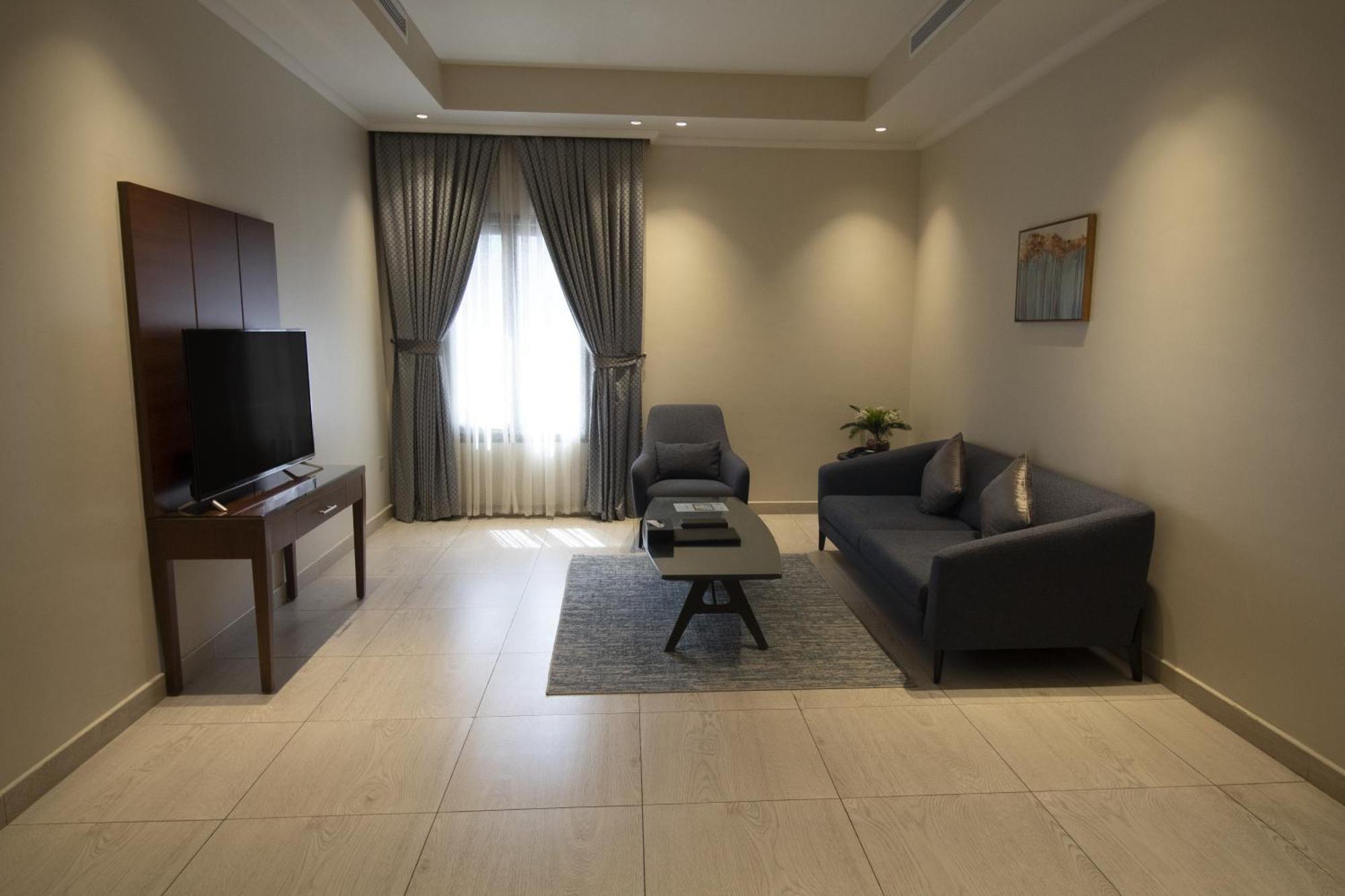 Lotaz Hotel Apartments - Al Salamah Jeddah Exterior photo